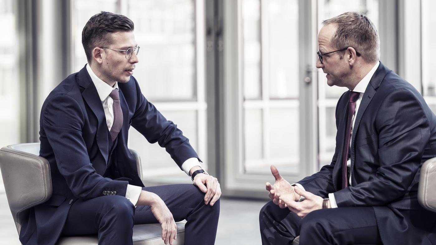 Fondsmanager Julian-Benedikt Hautz und Stephan Scheeren